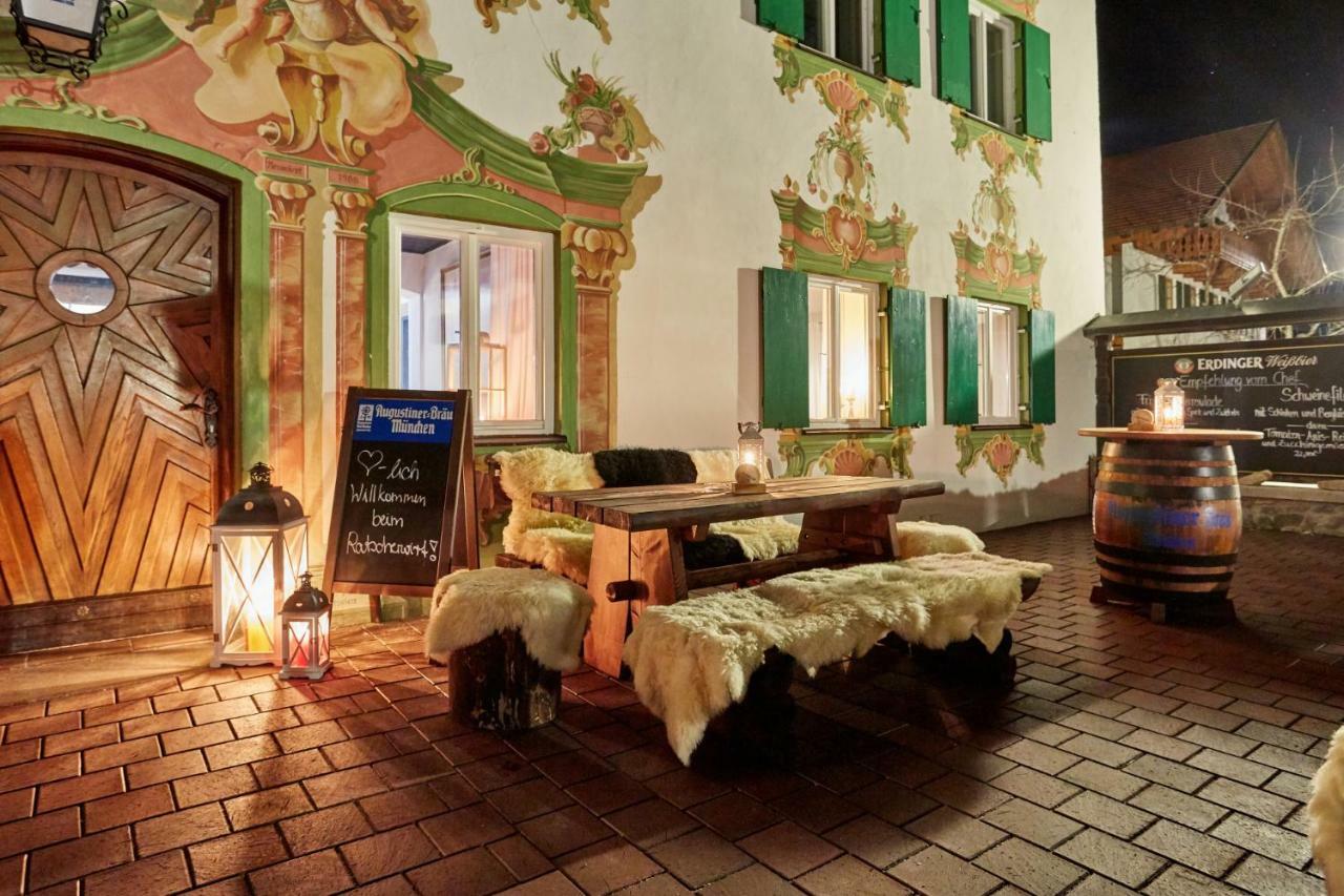 Ferienwohnungen Im Gasthof Stern Inklusive Koenigscard Unterammergau Exterior photo